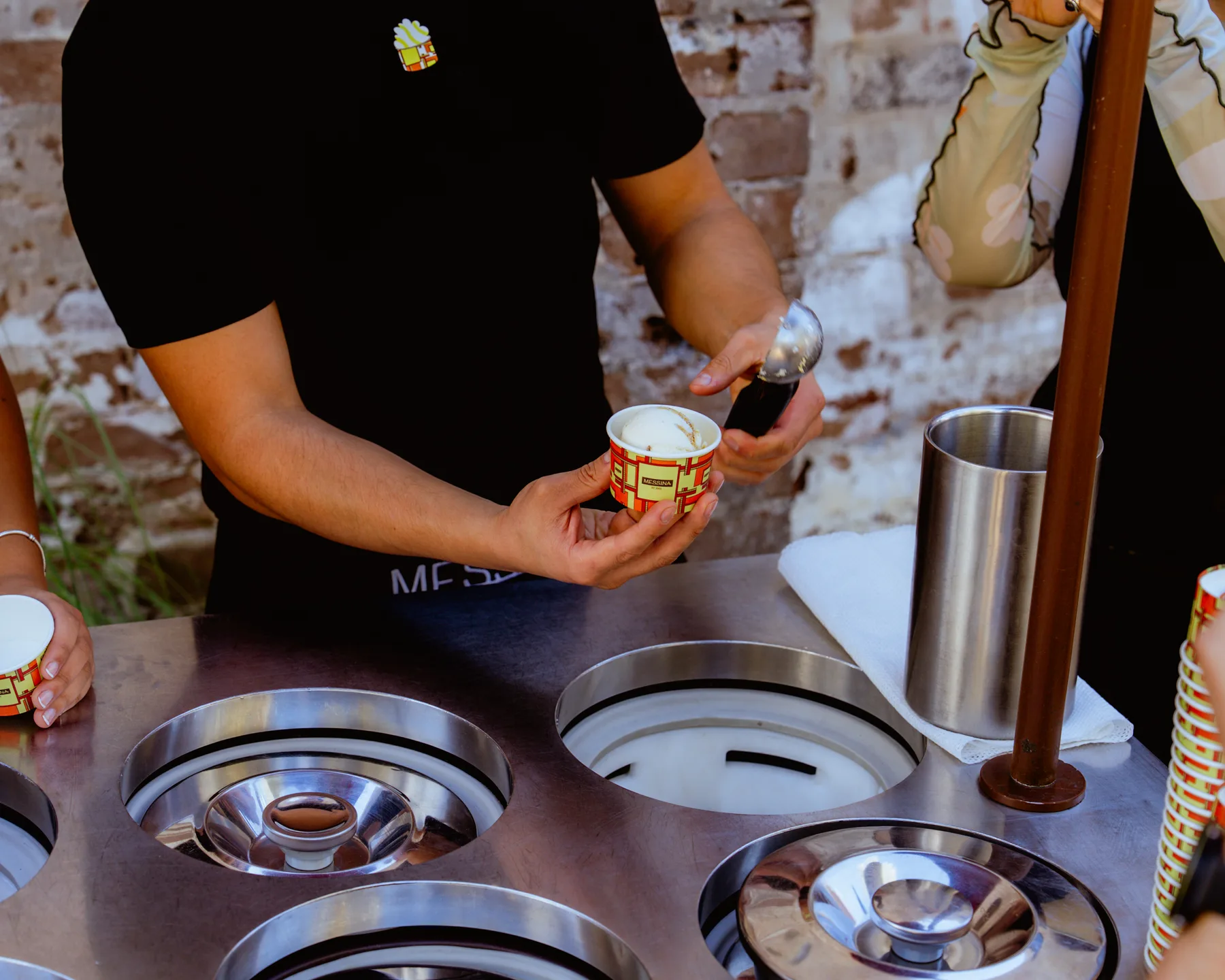 Gelato cart — photo 3 of 4